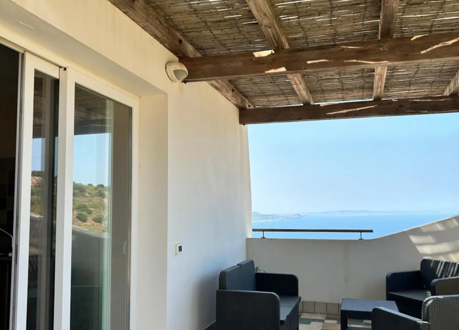 Apartamento Attico Le Vele Con Vista Mare - Nebida